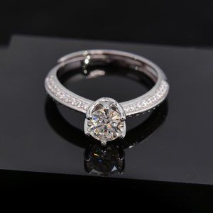 2 Ct Moissanite Diamond Ring. Adjustable Size. Passes Diamond Tester.